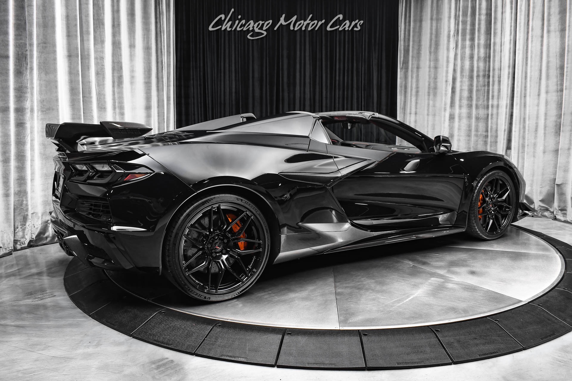 洋楽 COLBERT HAMILTON - LONG BLACK SHINY CAR 2019 Chevrolet Corvette 2LZ Z06 Convertible Auto